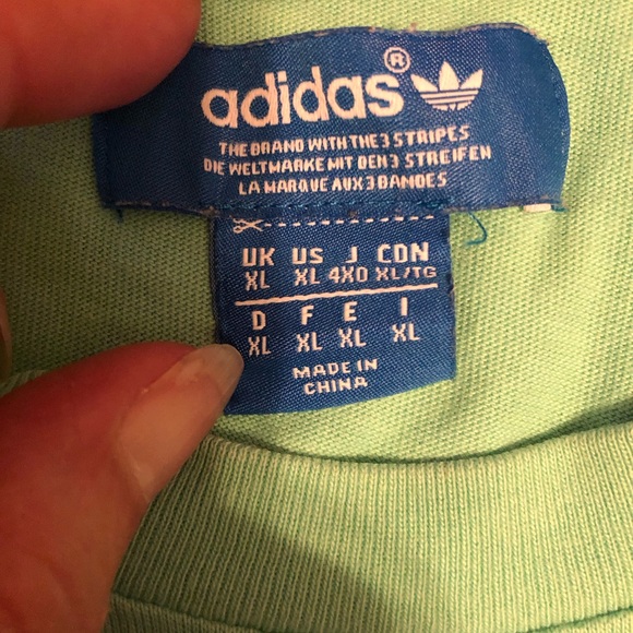 Men’s Unique Adidas 3 Stripe T-Shirt Size XL EUC - Picture 2 of 5